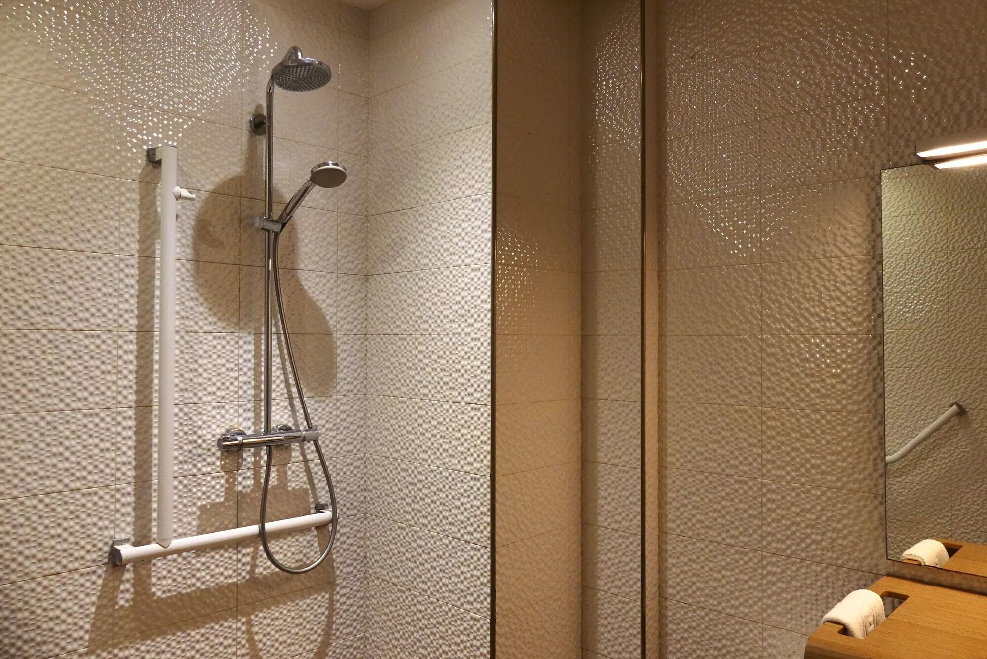 Contact Hotel Le Provencal Bordeaux Lac Ngoại thất bức ảnh